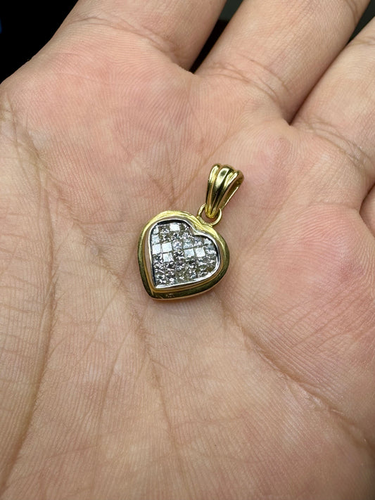 14k Gold Vintage Invisible Set Diamond Heart